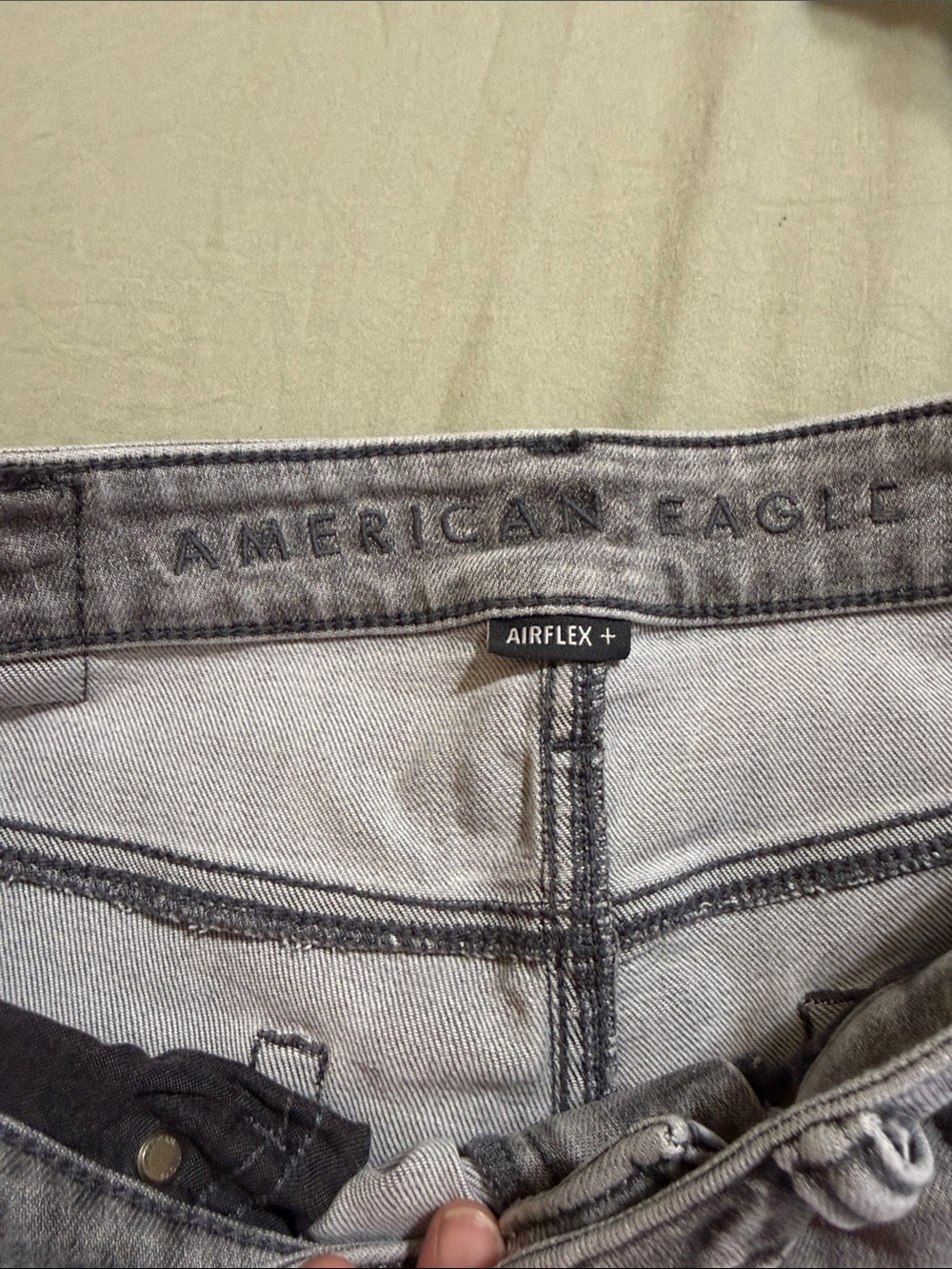 American Eagle Outfitters Men’s Light Grey Slim Jeans